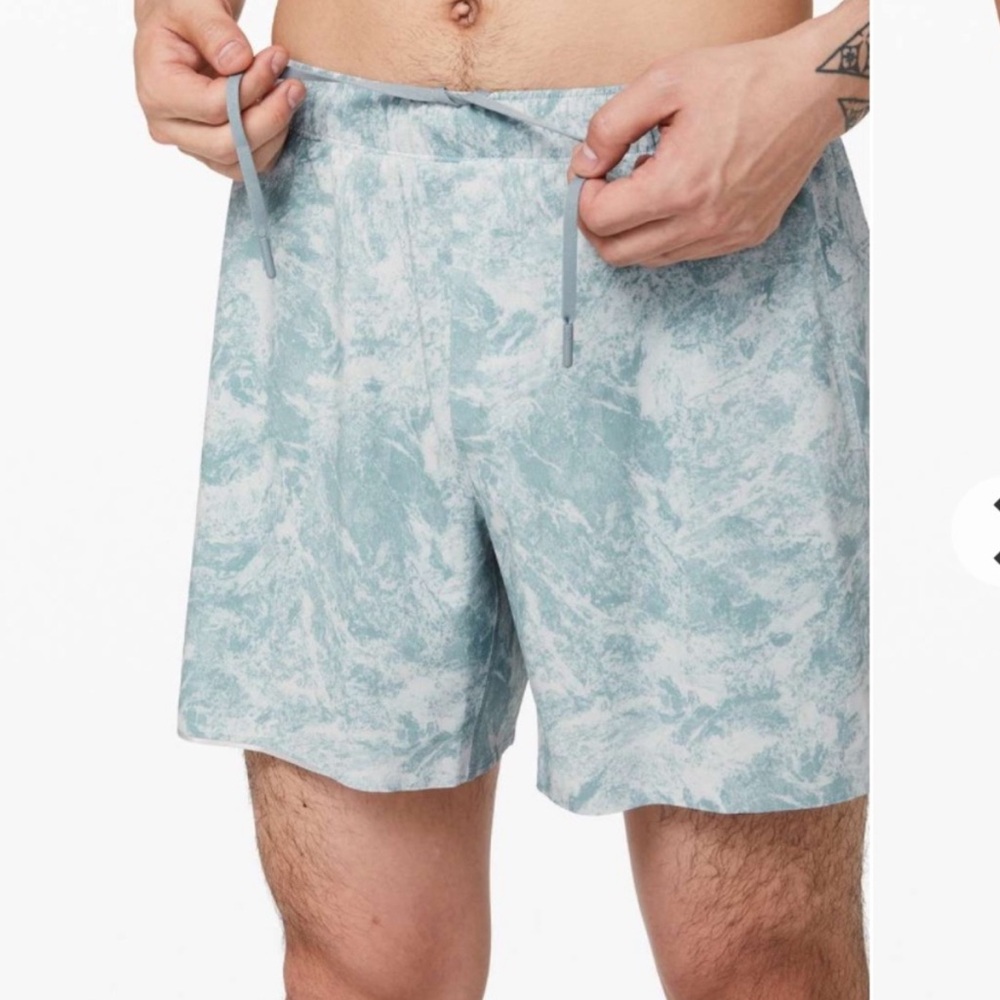 Lululemon Men’s Surge Short 6", XL, Lined